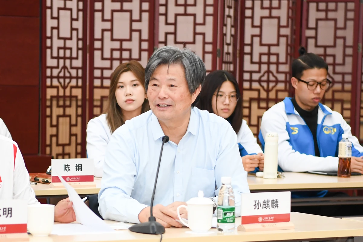 大学生篮球社团如何引入智能情感技术_1